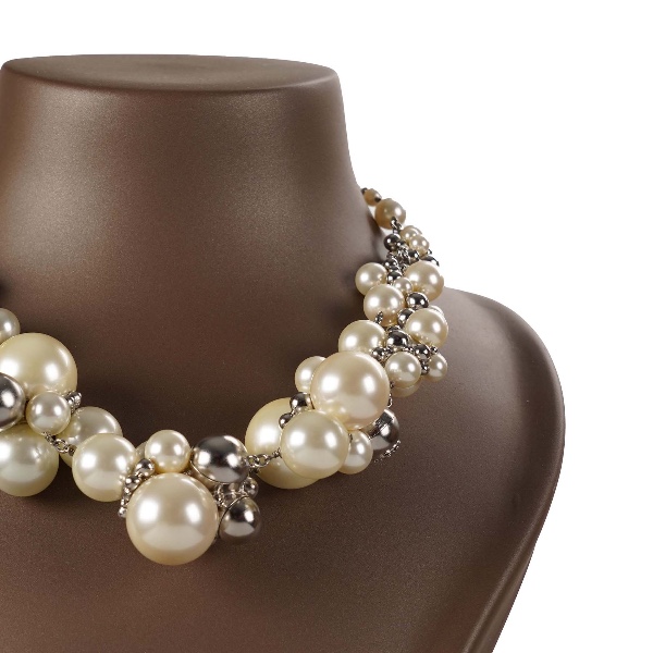 Chanel big sale pearl necklace